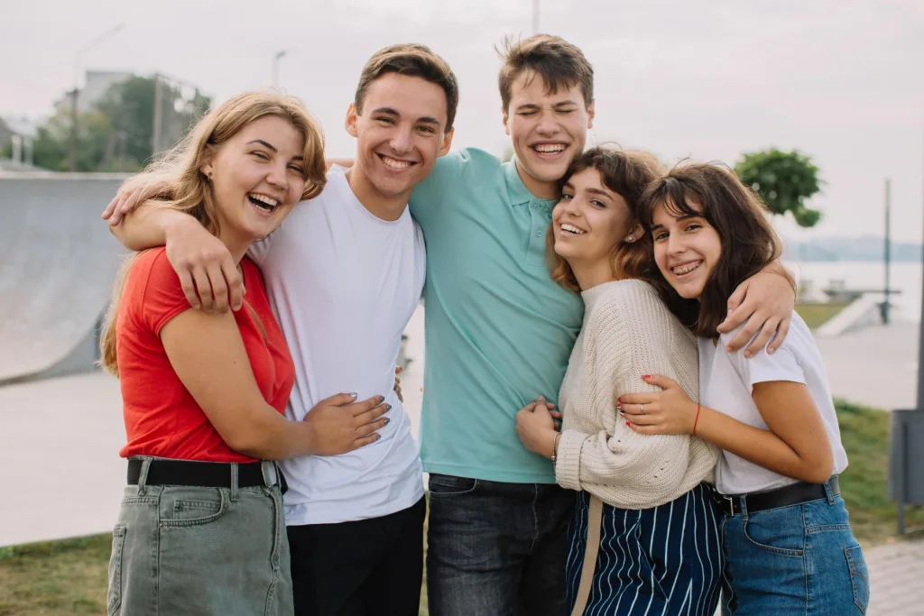 Construyendo relaciones saludables en la adolescencia