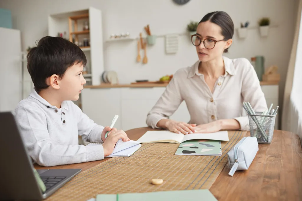 Creando un ambiente seguro para que tu hijo comparta sus preocupaciones