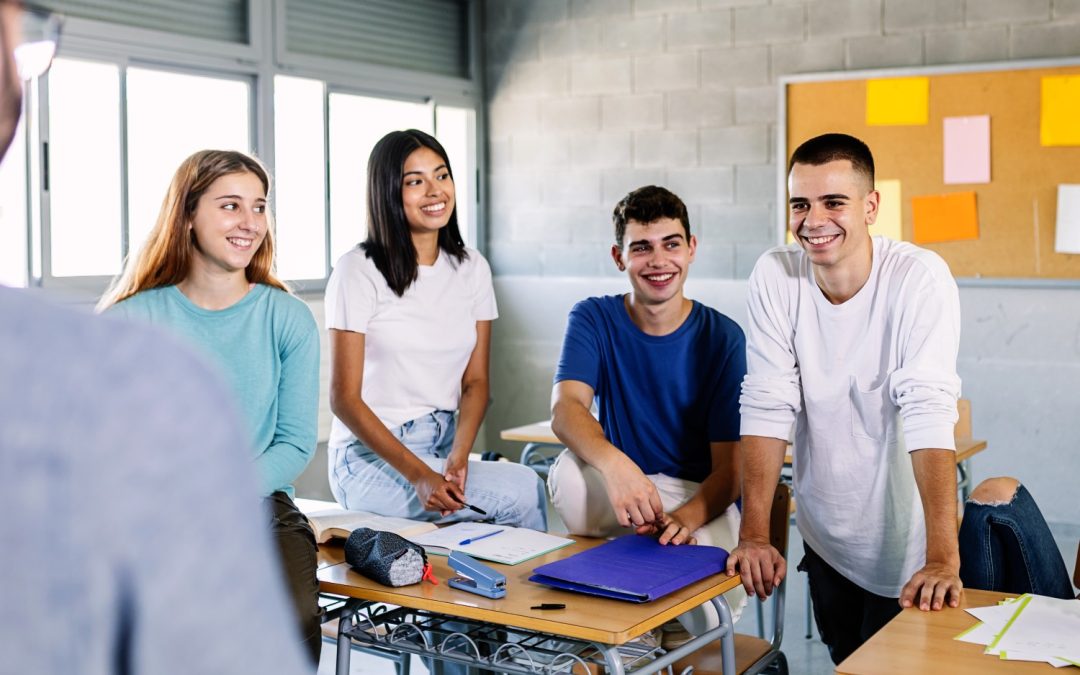 ¿Cómo fomentar relaciones sanas en la adolescencia?