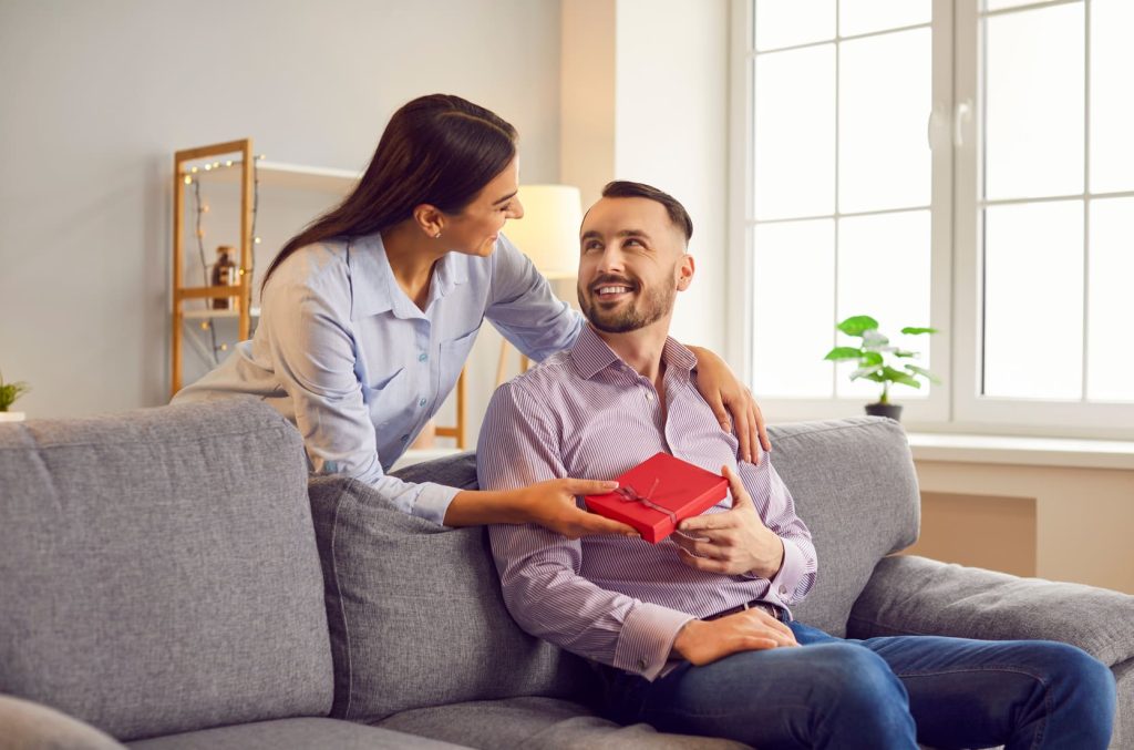 Descubre cómo fortalecer la relación mediante hábitos cotidianos, comunicación auténtica y conexión emocional.